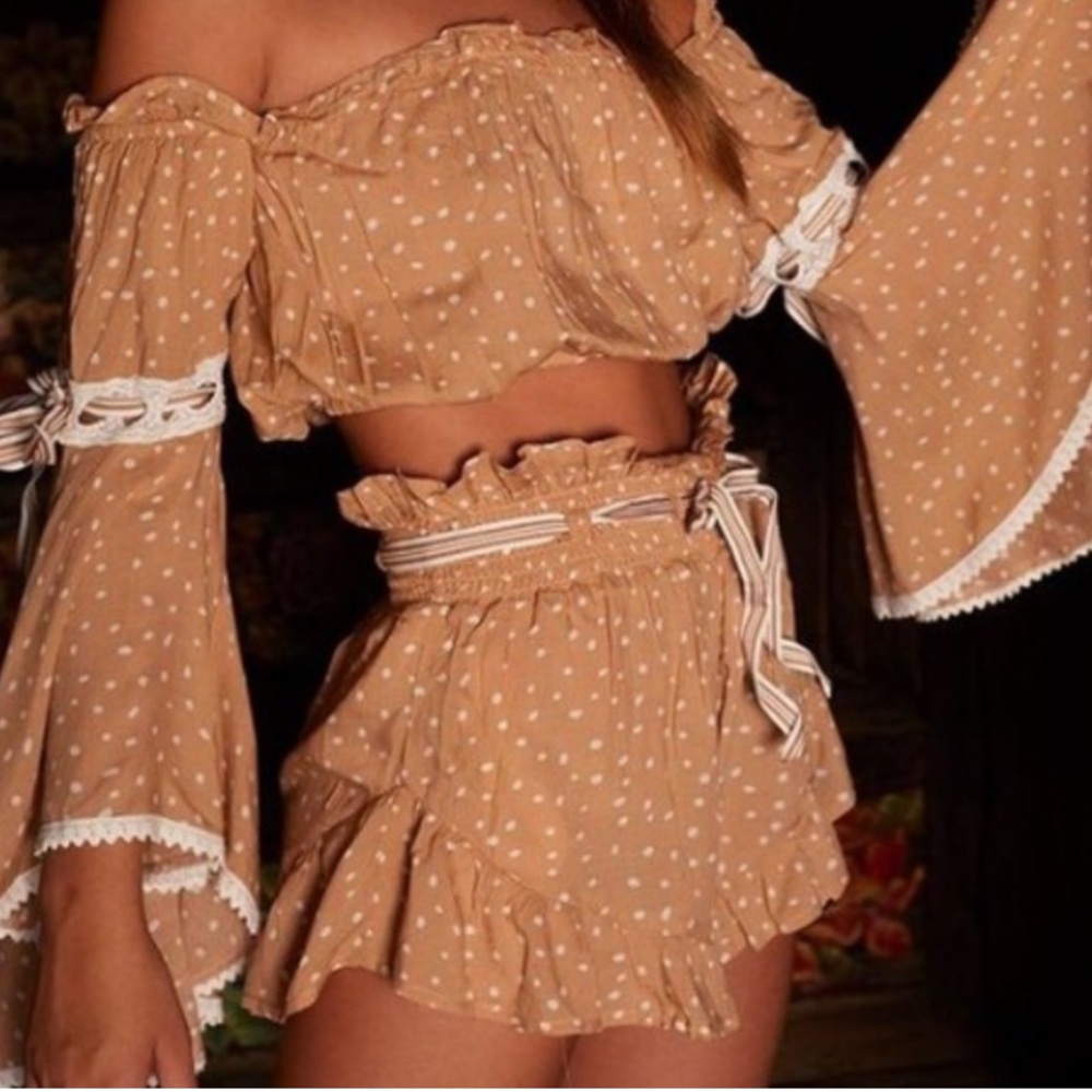 Surf Gypsy Polka Dot Ruffle Shorts 🌵small